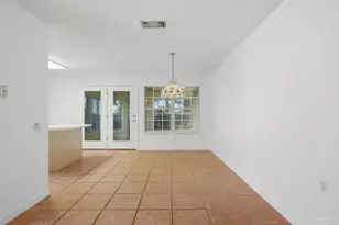 1383 Sterling Point Dr, Gulf Breeze, FL 32563 - Photo 10