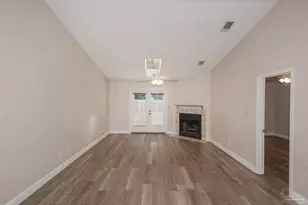 5051 Grande Dr, Pensacola, FL 32504 - Photo 2