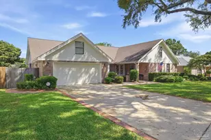 4470 La Mirage Dr, Pensacola, FL 32504 - Photo 4