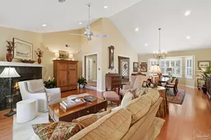 4470 La Mirage Dr, Pensacola, FL 32504 - Photo 10