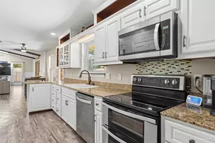 1555 Oak Shore Dr, Gulf Breeze, FL 32563 - Photo 40