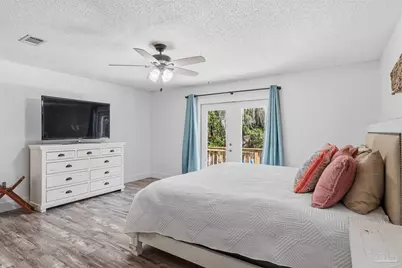 1555 Oak Shore Dr, Gulf Breeze, FL 32563 - Photo 18