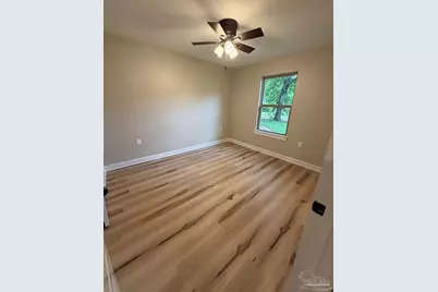 4490 Oak Ln, Milton, FL 32570 - Photo 10