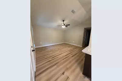 4490 Oak Ln, Milton, FL 32570 - Photo 2