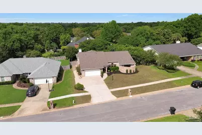 2221 Oxford Dr, Pensacola, FL 32503 - Photo 62