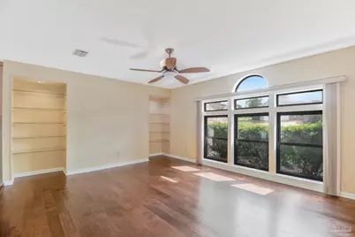 2221 Oxford Dr, Pensacola, FL 32503 - Photo 60