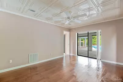 2221 Oxford Dr, Pensacola, FL 32503 - Photo 42