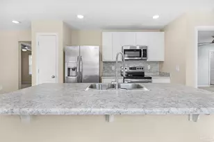 6480 Churchill Cir, Milton, FL 32583 - Photo 10