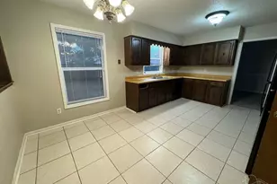1017 Great Oaks Dr, Gulf Breeze, FL 32563 - Photo 4