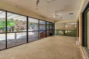 2251 Oxford Dr, Pensacola, FL 32503 - Photo 10