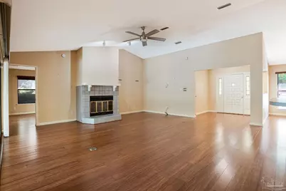 2251 Oxford Dr, Pensacola, FL 32503 - Photo 6