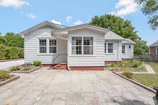 1715 E Strong St, Pensacola, FL 32501 - Photo 32