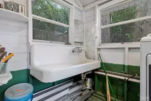 1715 E Strong St, Pensacola, FL 32501 - Photo 42