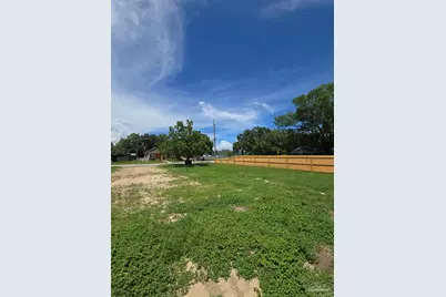 2815 E Gonzalez St, Pensacola, FL 32503 - Photo 4