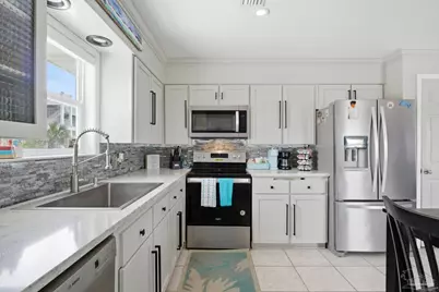 1407 Maldonado Dr, Pensacola Beach, FL 32561 - Photo 10