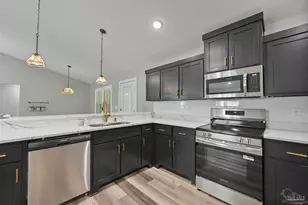 4986 Guernsey Rd, Pace, FL 32571 - Photo 4