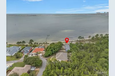 1817 Navarre Sound Cir, Navarre, FL 32566 - Photo 16
