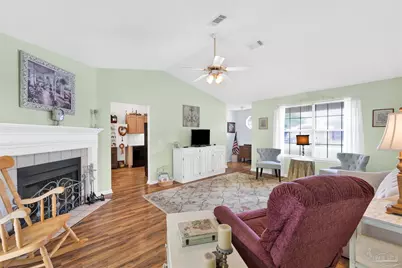 10049 Centre St, Pensacola, FL 32506 - Photo 4