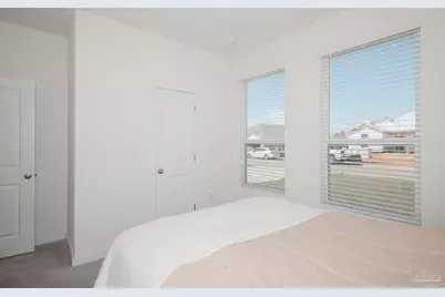 6046 Briarcliff Ln, Pace, FL 32571 - Photo 12