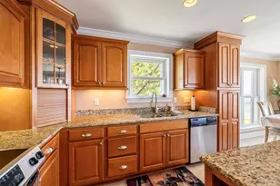 1002 Magnolia Ln, Gulf Breeze, FL 32563 - Photo 16