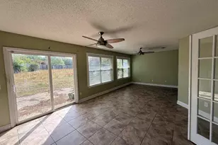 5589 Colinas Verde Dr, Milton, FL 32570 - Photo 12