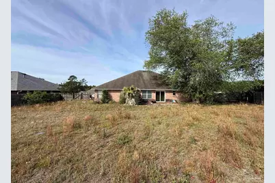 5589 Colinas Verde Dr, Milton, FL 32570 - Photo 2
