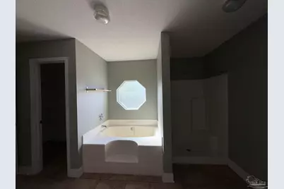 5589 Colinas Verde Dr, Milton, FL 32570 - Photo 18