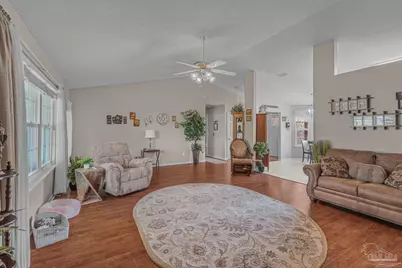 7143 Clearwood Rd, Pensacola, FL 32526 - Photo 10