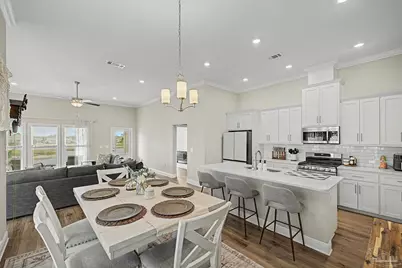 8967 Eureka St, Milton, FL 32583 - Photo 6