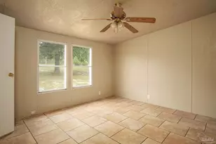 5180 Phoenix Dr, Milton, FL 32583 - Photo 6