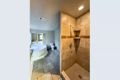 5180 Phoenix Dr, Milton, FL 32583 - Photo 8