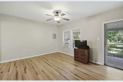 9765 N Loop Rd, Pensacola, FL 32507 - Photo 8