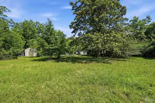 9765 N Loop Rd, Pensacola, FL 32507 - Photo 32