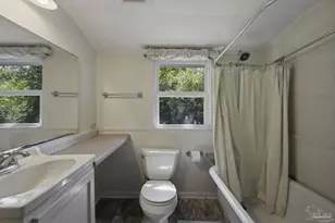 9765 N Loop Rd, Pensacola, FL 32507 - Photo 24