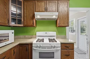 9765 N Loop Rd, Pensacola, FL 32507 - Photo 16