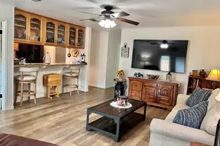 2410 Parker Dr, Niceville, FL 32578 - Photo 4