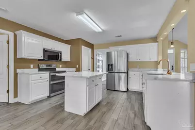 3301 Pitcher Plant Cir, Pensacola, FL 32506 - Photo 2