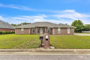 3301 Pitcher Plant Cir, Pensacola, FL 32506 - Photo 2