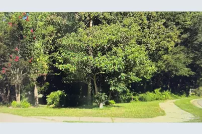 5969 Hermitage Dr, Pensacola, FL 32504 - Photo 1
