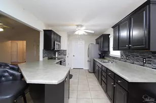 4150 Oak Pointe Dr, Gulf Breeze, FL 32563 - Photo 4