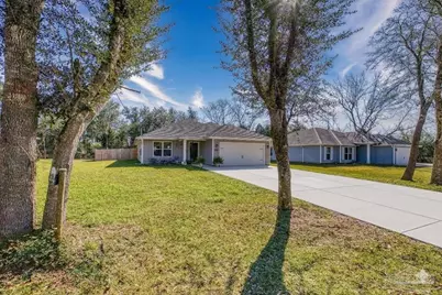 4758 W Lynn Dr, Milton, FL 32583 - Photo 2
