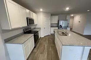 5628 Fulcina Ct, Milton, FL 32571 - Photo 4
