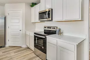 9715 Dutton Ln, Milton, FL 32583 - Photo 6
