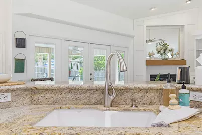 2018 Juno Cir, Pensacola, FL 32526 - Photo 38