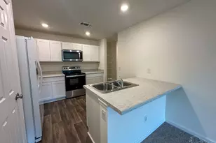 8727 Schooner Ln, Pensacola, FL 32507 - Photo 4