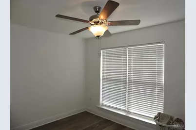 2202 N E St, Pensacola, FL 32501 - Photo 16