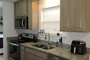 2202 N E St, Pensacola, FL 32501 - Photo 10