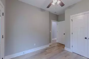 210 E Lakeview Ave, Pensacola, FL 32503 - Photo 16