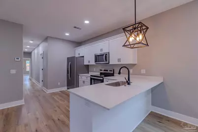 210 E Lakeview Ave, Pensacola, FL 32503 - Photo 4