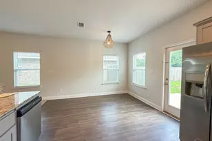 3613 Conley Dr, Cantonment, FL 32533 - Photo 8